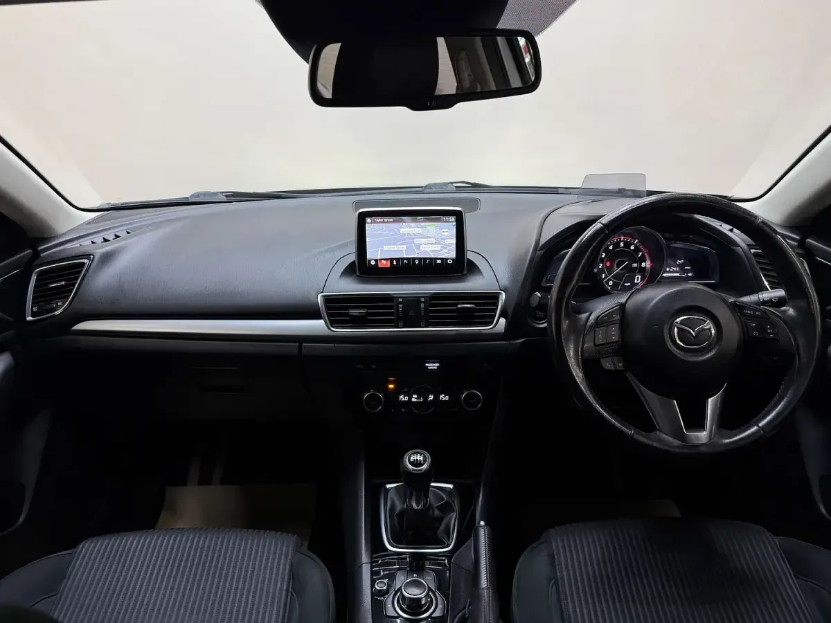Used Mazda 3 Inclusive 118 HP (86 kW) 2013 Silver Hatchback