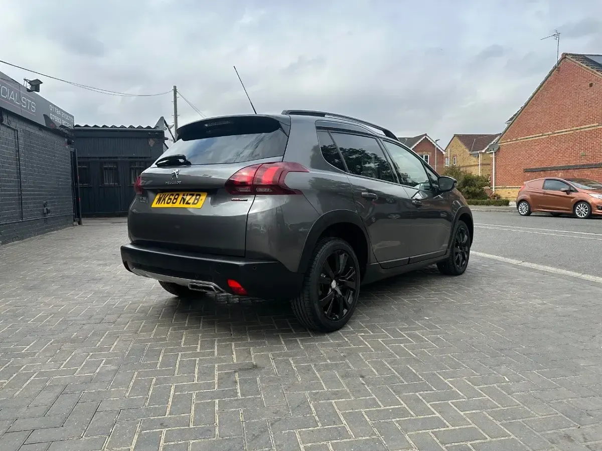 Used Peugeot 2008 GT-line 130 HP (95 kW) 2018 Grey SUV
