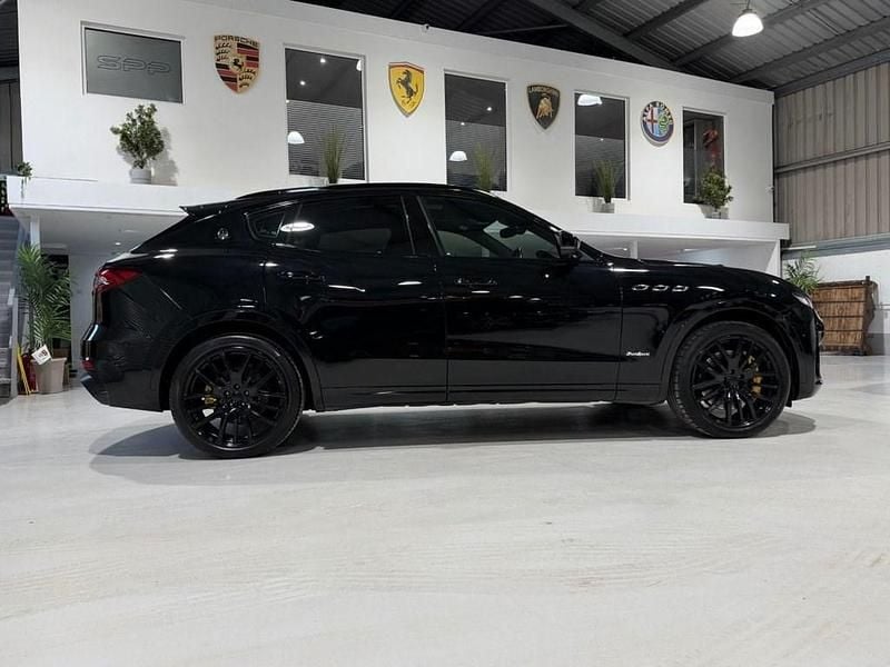 Used Maserati Levante 430 HP (316 kW) 2018 Black SUV