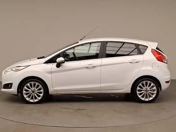 Used Ford Fiesta Titanium X 100 HP (73 kW) 2015 White Hatchback