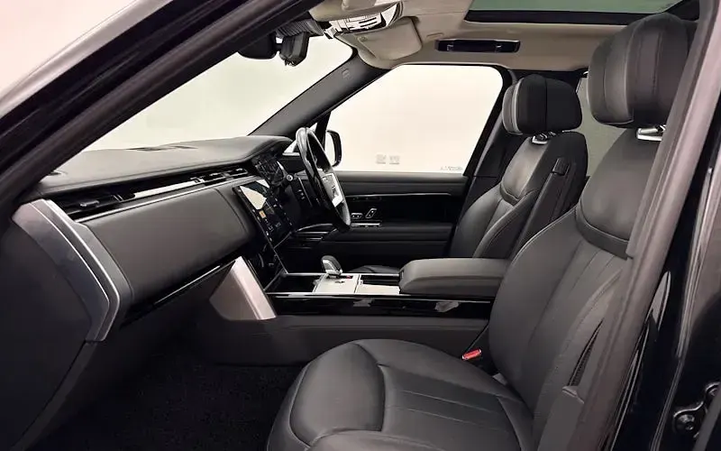 Used Land Rover Range Rover Autobiography 300 HP (220 kW) 2026 SUV