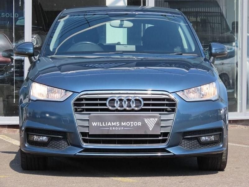 Used Audi A1 Sport 95 HP (69 kW) 2016 Blue Hatchback