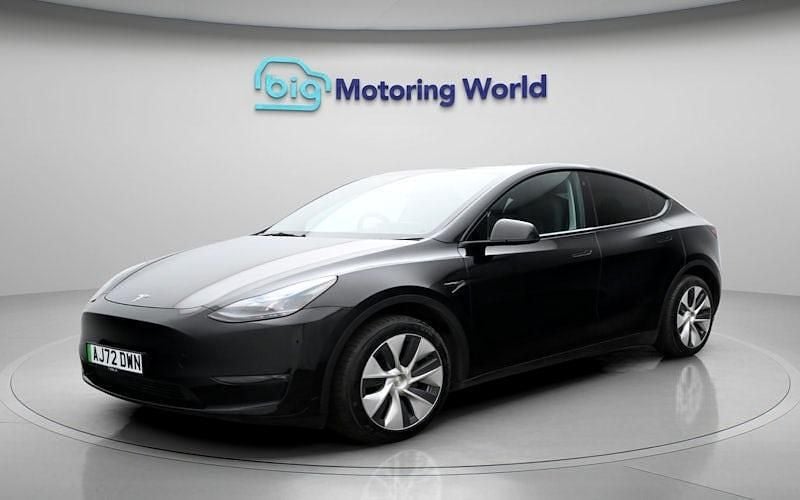 Used Tesla Model Y Long Range AWD 286 kW (389 HP) 2025 SUV
