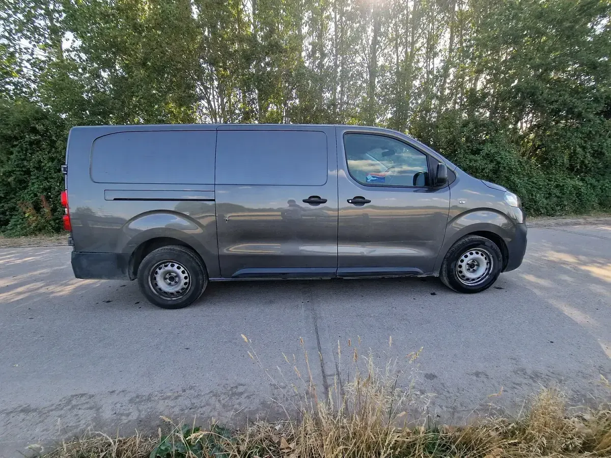 Used Citroën Dispatch 100 HP (73 kW) 2021 Grey MPV