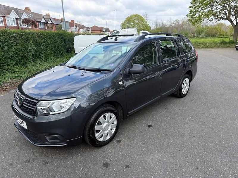 Used Dacia Logan MCV Essentiel 75 HP (55 kW) 2019 Grey Estate