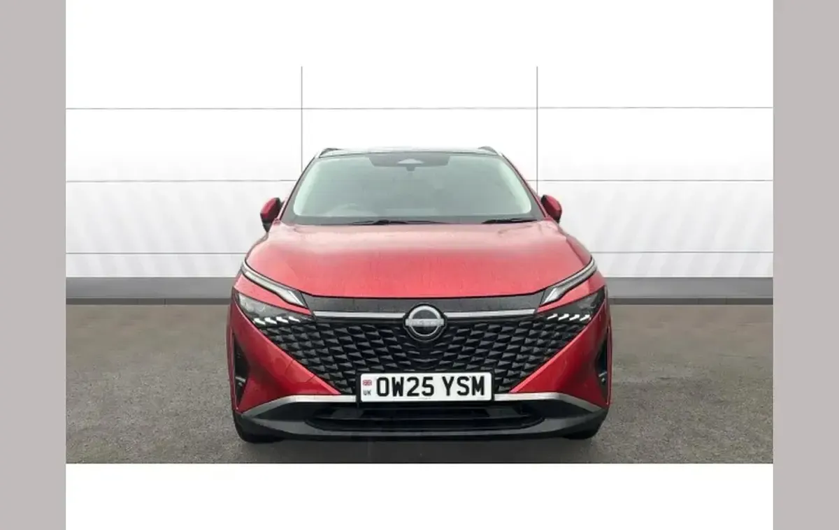 Used Nissan Qashqai N-Connecta 138 HP (101 kW) 2025 Red SUV