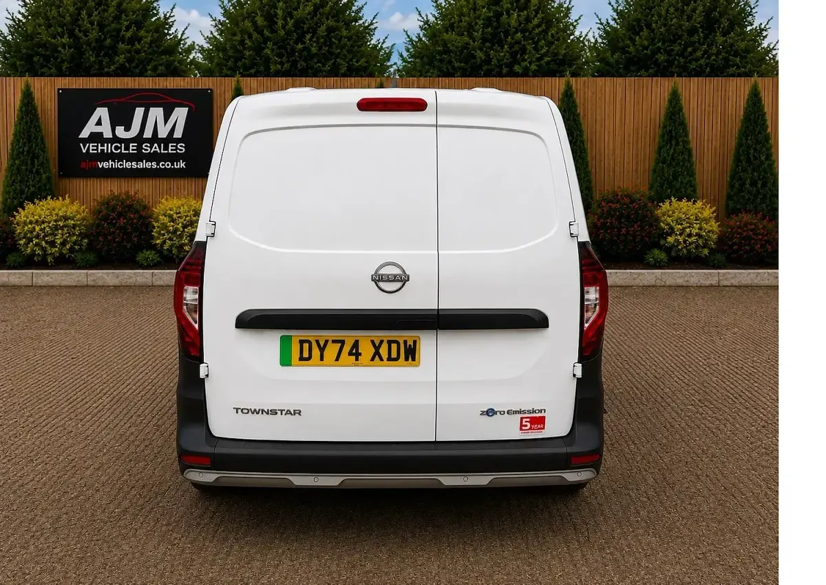 Used Nissan Townstar Acenta 89 kW (122 HP) 2024 White Van