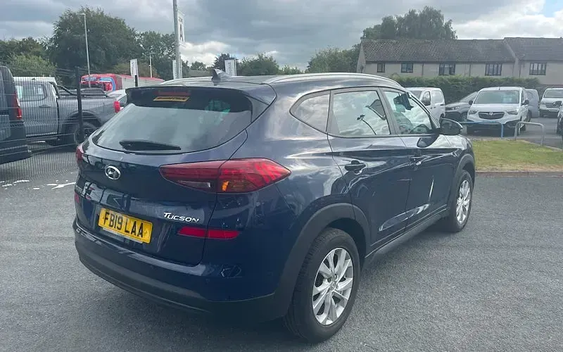 Used Hyundai Tucson SE 132 HP (97 kW) 2019 Blue SUV