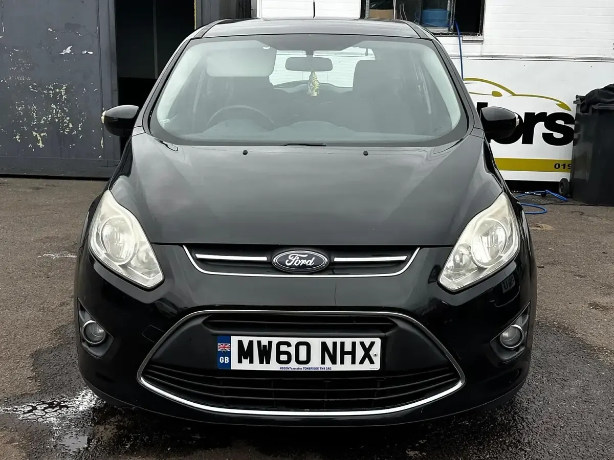 Used Ford Grand C-Max Zetec 125 HP (91 kW) 2011 Black MPV
