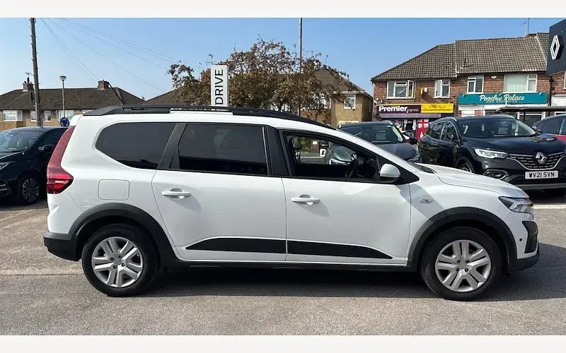 Used Dacia Jogger Expression 141 HP (103 kW) 2025 MPV