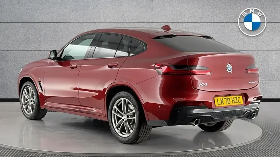 Used BMW X4 M Sport 187 HP (137 kW) 2020 Red SUV