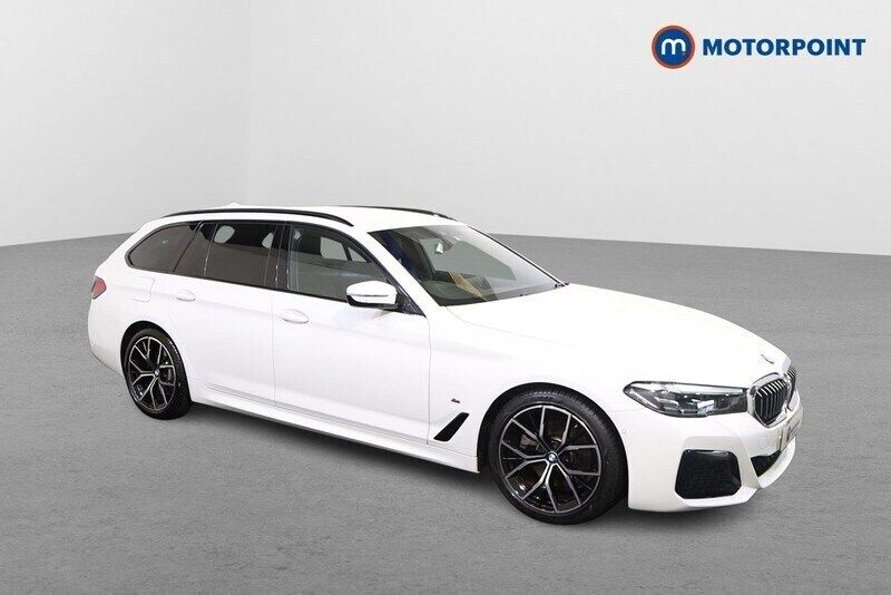 White Used 2021 BMW 520 M Sport Estate | £30,449 (Fair price) - Image 1/4