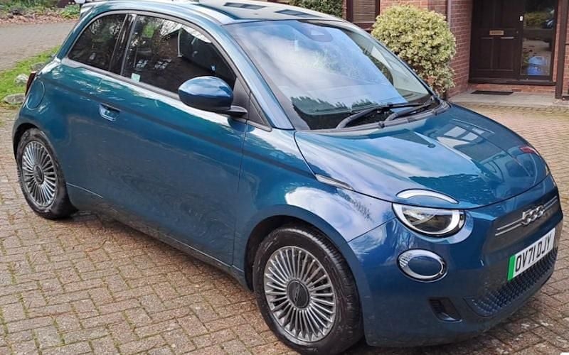 Used 2023 Fiat 500e Icon Hatchback | £12,399 (Fair price) - Image 1/1