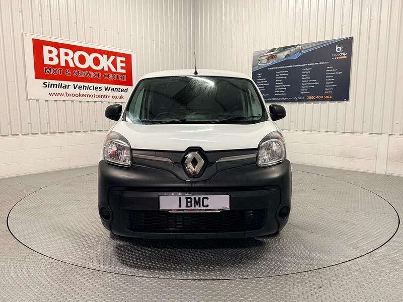 Used Renault Kangoo Business 44 kW (60 HP) 2019 White MPV