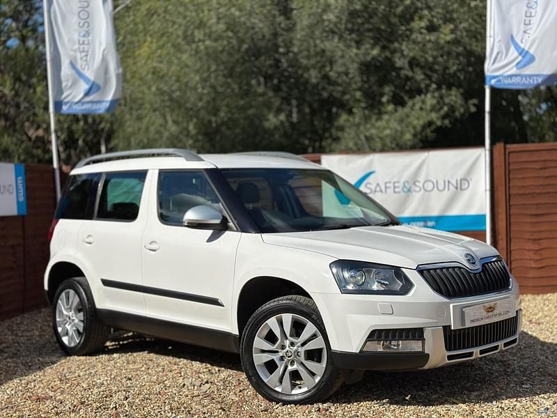 White Used 2015 Skoda Yeti SE L SUV | £10,995 (Fair price) - Image 1/4