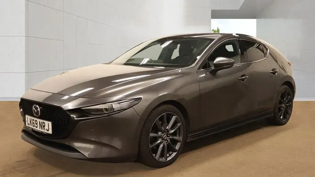 Used Mazda 3 Inclusive 122 HP (89 kW) 2019 Grey Hatchback