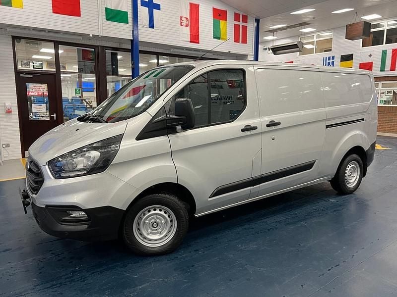 Used Ford Transit Custom 130 HP (95 kW) 2020 Silver Van
