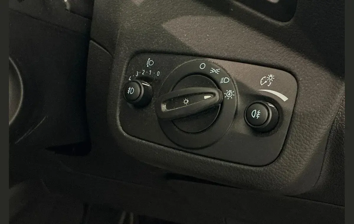 Used Ford C-MAX Titanium 123 HP (90 kW) 2018 Grey MPV