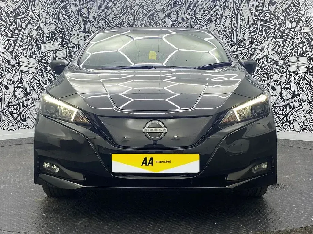 Used Nissan Leaf N-Connecta 110 kW (150 HP) 2023 Black Hatchback