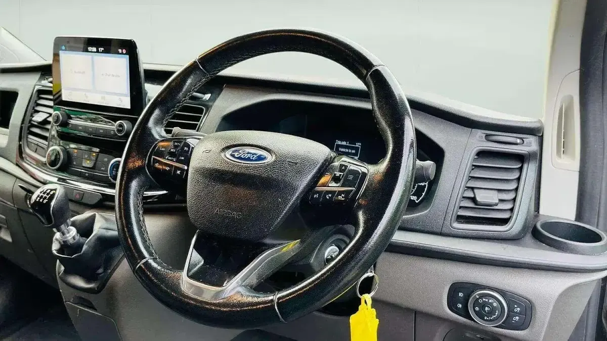 Used Ford Transit Custom S 170 HP (125 kW) 2022 Black Van