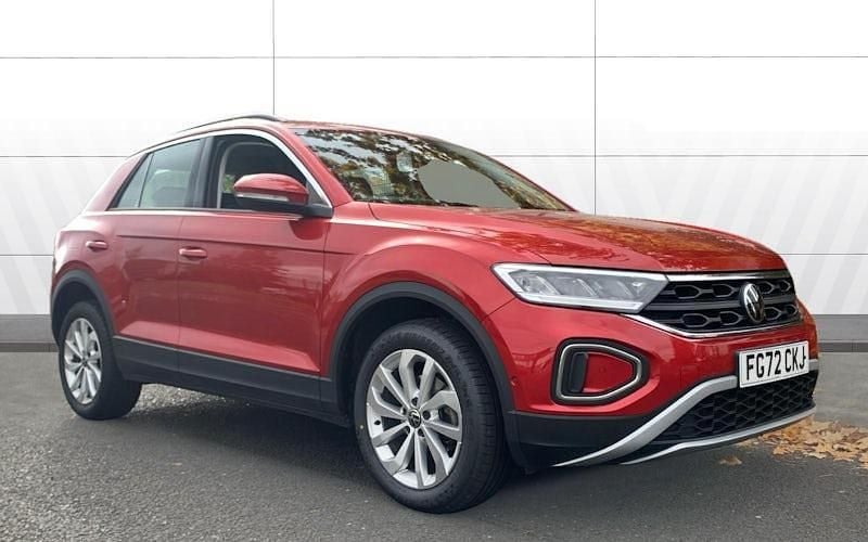 Used 2024 VW T-Roc Life SUV | £17,716 (Fair price) - Image 1/4