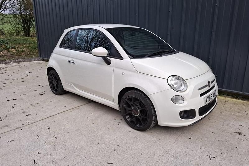 Used Fiat 500 S 69 HP (50 kW) 2013 White Hatchback