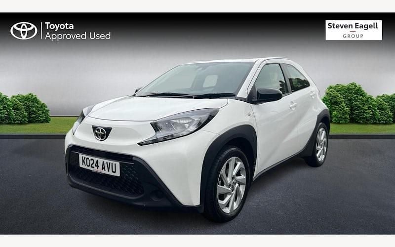 Used Toyota Aygo X PURE 72 HP (52 kW) 2025 SUV