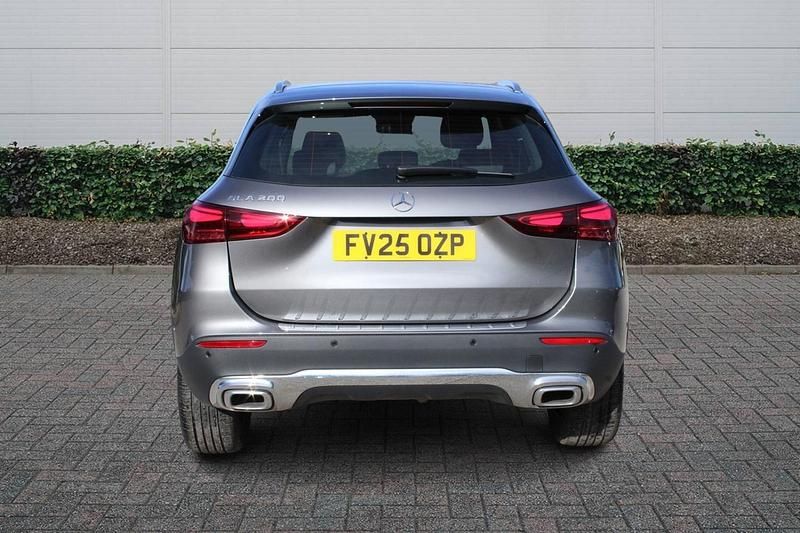 Used Mercedes GLA200 Executive 163 HP (119 kW) 2025 Grey SUV