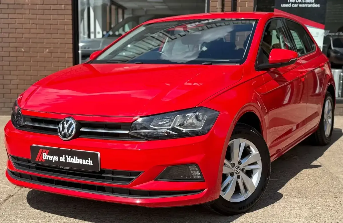 Used VW Polo SE 80 HP (58 kW) 2020 Red Hatchback