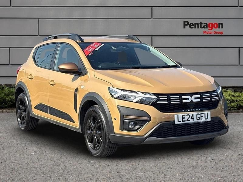 Beige Used 2024 Dacia Sandero Extreme Hatchback | £14,999 (Good price) - Image 1/4