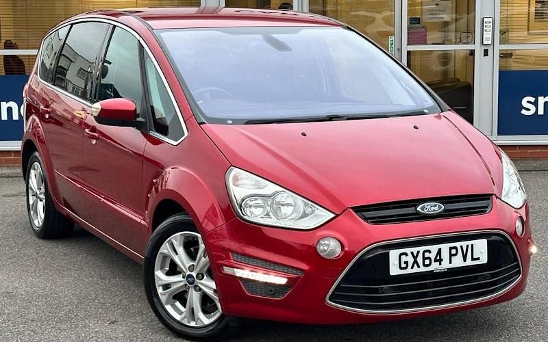 Red Used 2014 Ford S-MAX Titanium Estate | £8,625 (A bit pricey) - Image 1/3