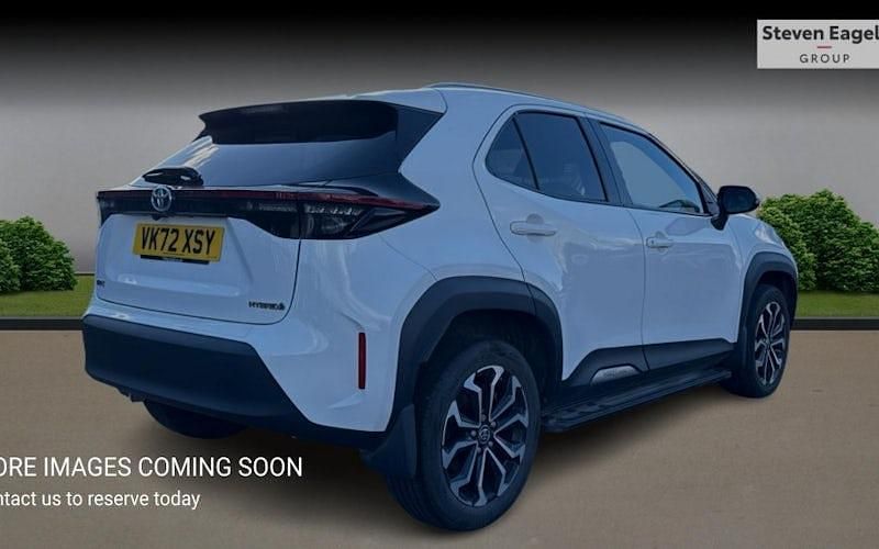 Used Toyota Yaris Hybrid Design 116 HP (85 kW) 2026 Estate