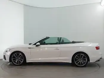 Used Audi A5 Cabriolet Comfort 204 HP (150 kW) 2022 White Cabriolet