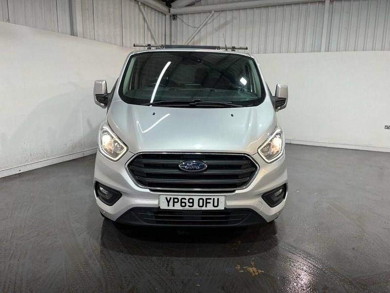 Used Ford Transit Custom Limited 130 HP (95 kW) 2019 Silver Van