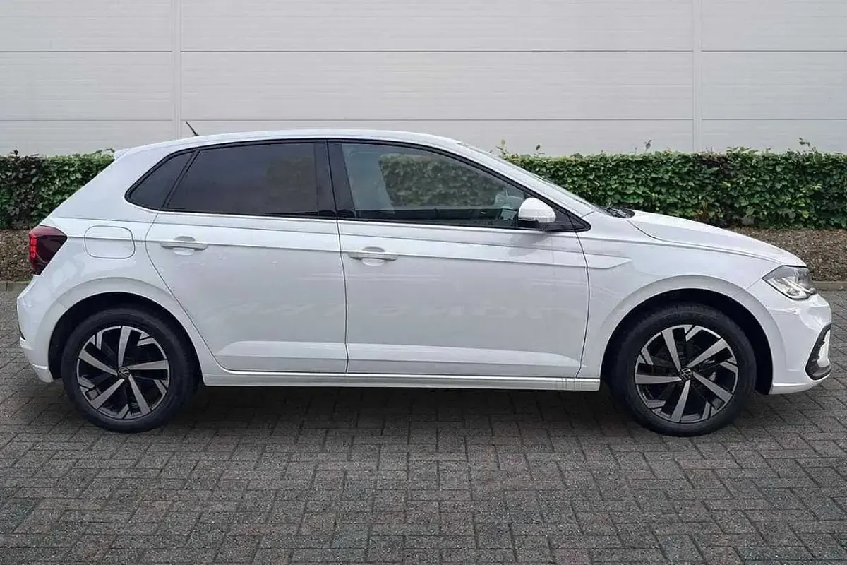 Used VW Polo Match 95 HP (69 kW) 2025 White Hatchback
