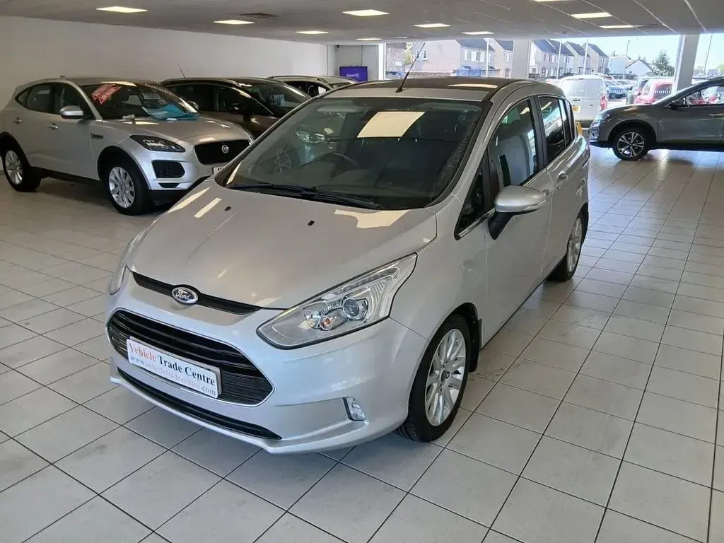 Używany Ford B-MAX Titanium X 125 KM (91 kW) 2017 Srebrny Minivan