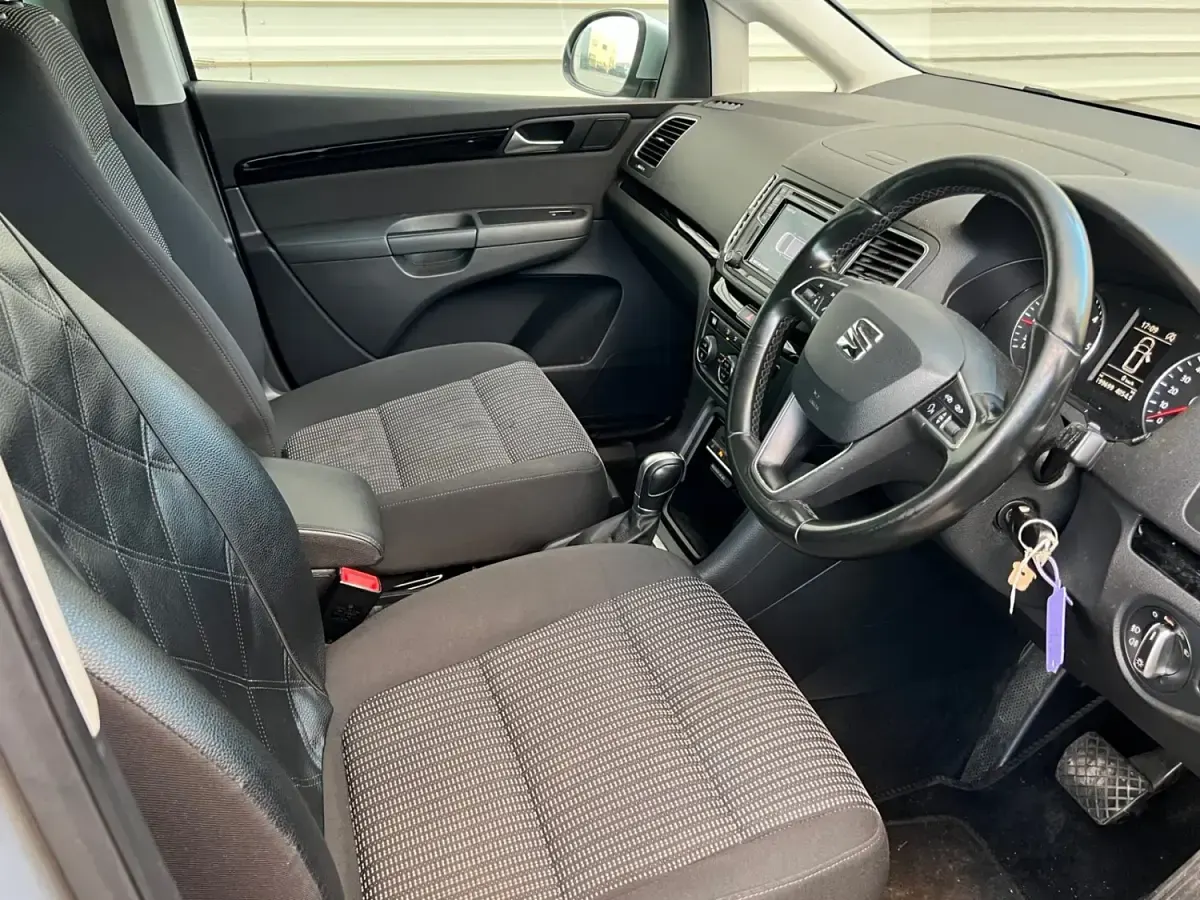 Usado Seat Alhambra SE 2016 Prateado Monovolume