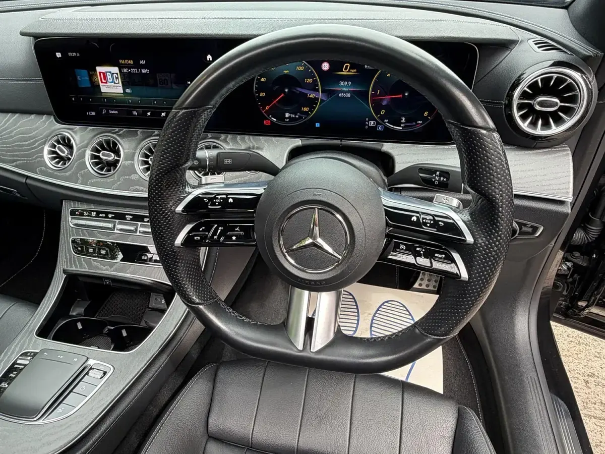 Used Mercedes E220 AMG Line Premium Plus 194 HP (142 kW) 2020 Black Coupe