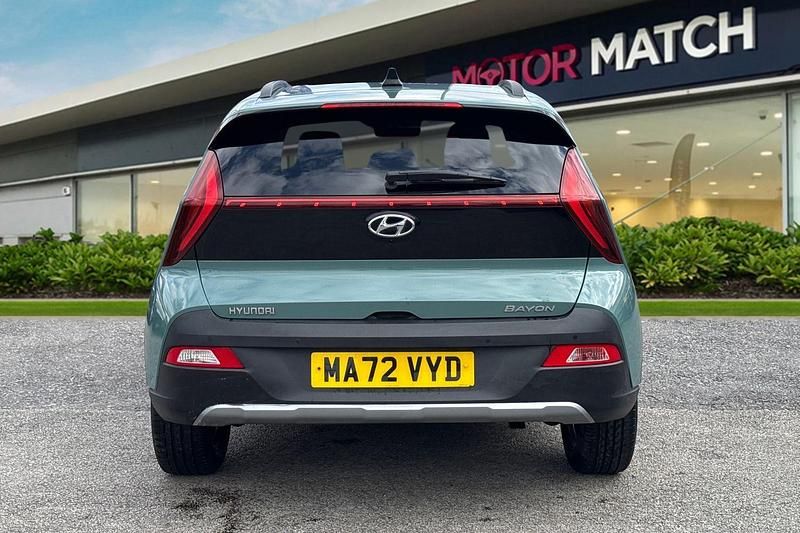 Used Hyundai Bayon Premium 100 HP (73 kW) 2023 Green SUV