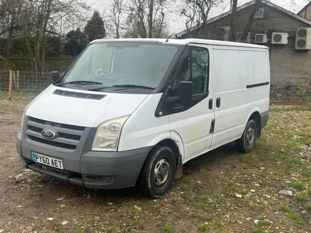 Used Ford Transit 85 HP (62 kW) 2010 White Van