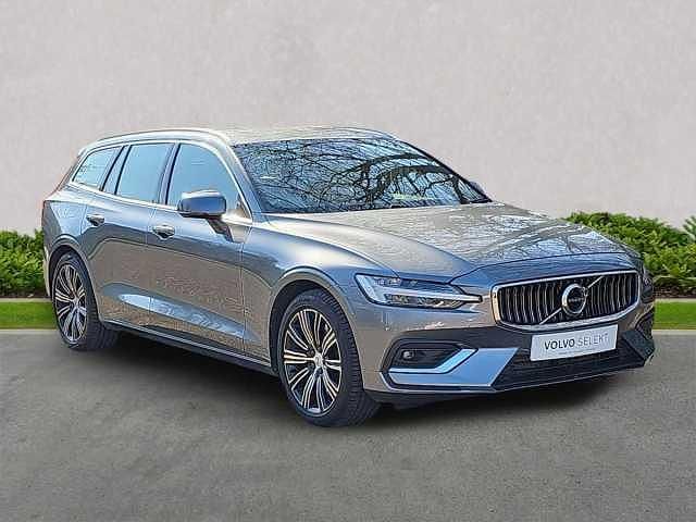 Used Volvo V60 Inscription 250 HP (183 kW) 2019 Estate