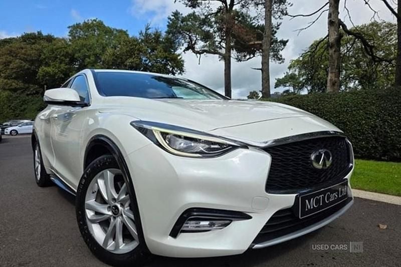 White Used 2017 Infiniti Q30 Premium Hatchback | £7,850 (Fair price) - Image 1/1