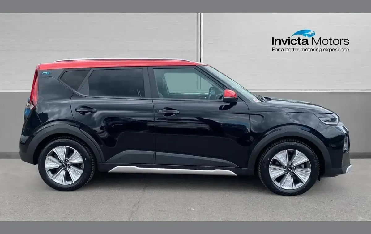 Used Kia Soul 147 kW (201 HP) 2022 Black SUV