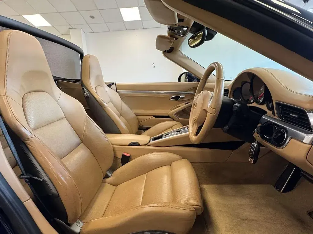 Used Porsche 911 Carrera S Cabriolet 400 HP (294 kW) 2012 Blue Cabriolet