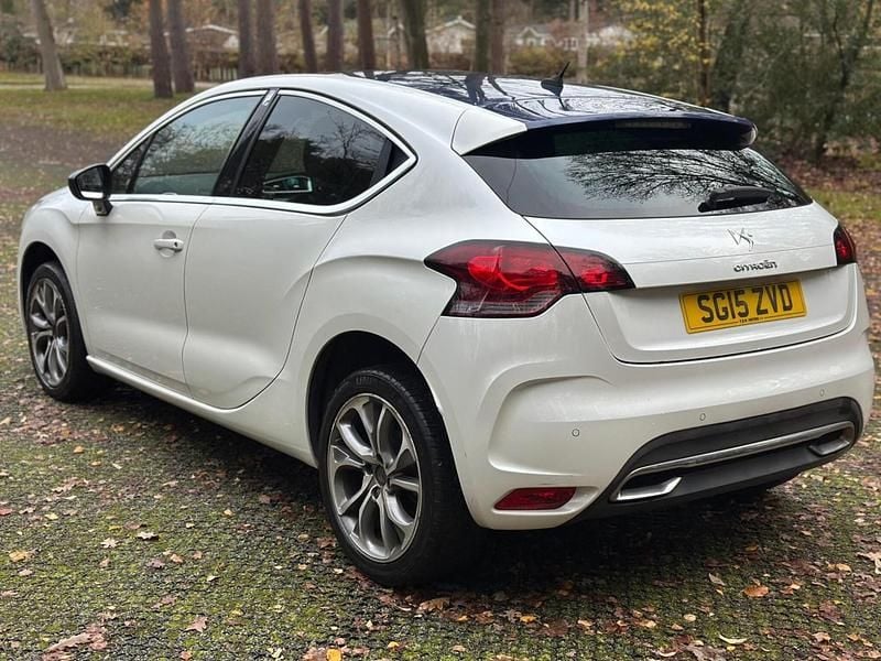 Used Citroën DS4 115 HP (84 kW) 2015 White Hatchback