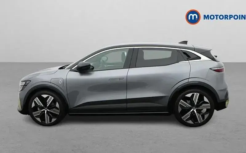 Used Renault Megane E-Tech Iconic 160 kW (218 HP) 2023 Grey/black Hatchback