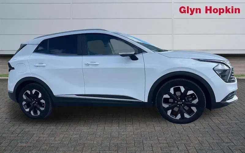 Used Kia Sportage 245 HP (180 kW) 2024 White SUV