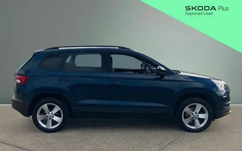 Usado Skoda Karoq SE 116 HP (85 kW) 2020 SUV