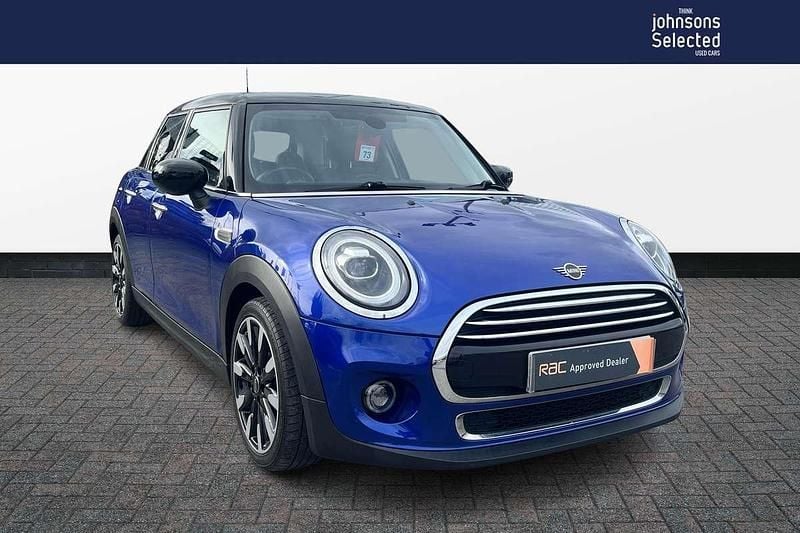 Blue Used 2019 Mini Cooper Exclusive Hatchback | £12,295 (Fair price) - Image 1/4
