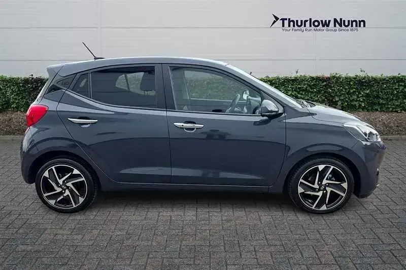 Used Hyundai i10 Premium 63 HP (46 kW) 2025 Grey Hatchback